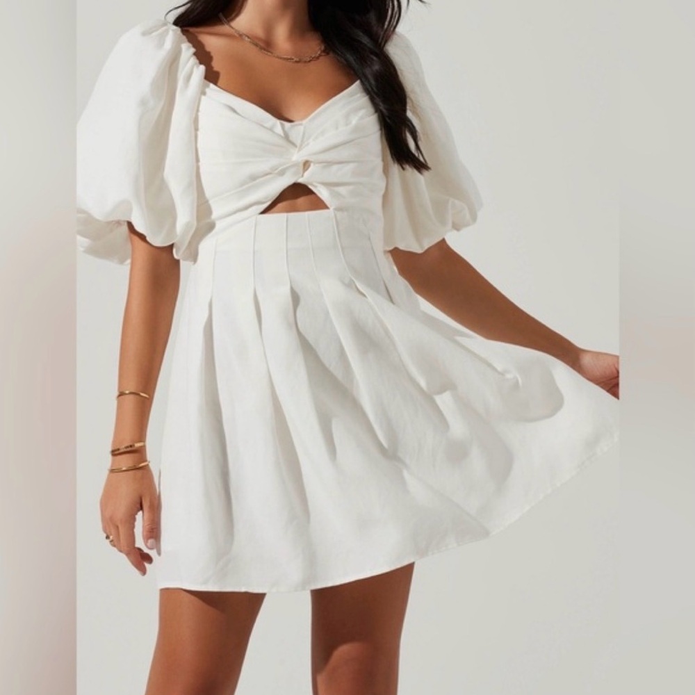 ASTR white puff sleeve midi dress